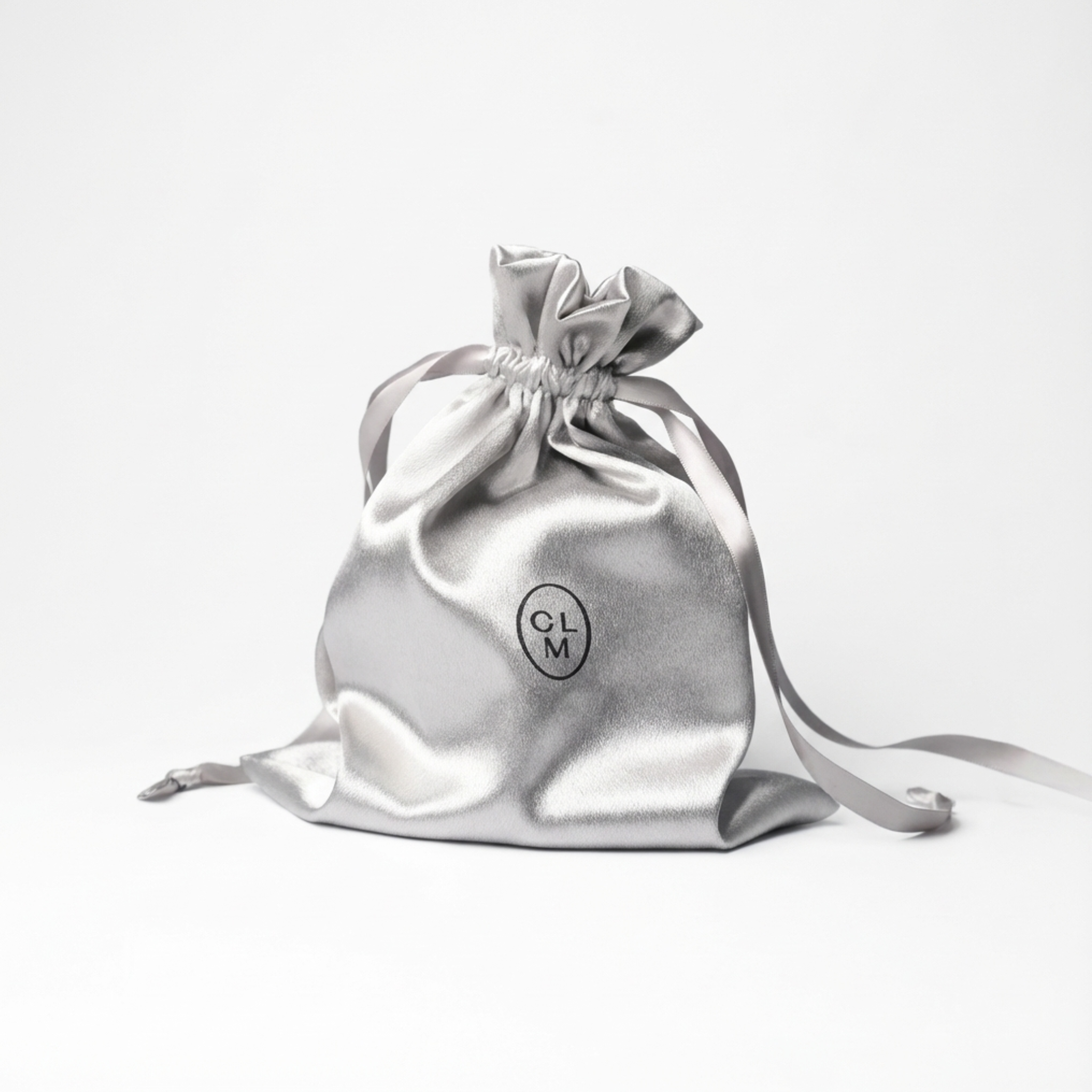 Silver fabric gift bag (midi) 17x23